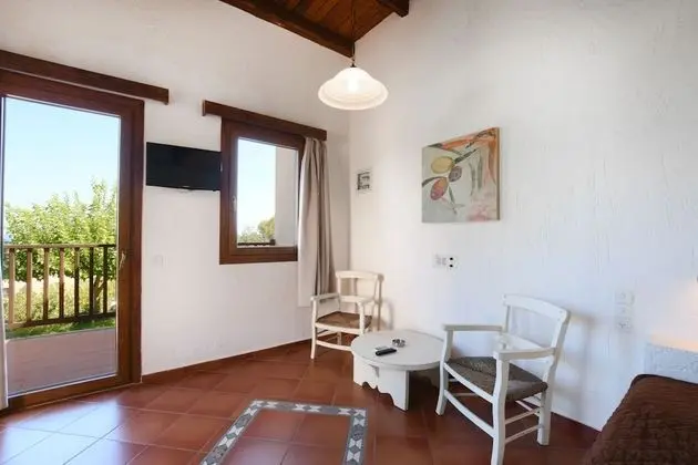 One- Bedroom Maisonette