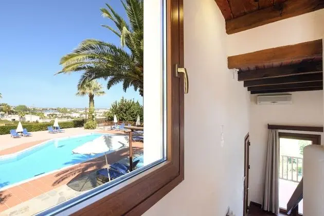 One- Bedroom Maisonette