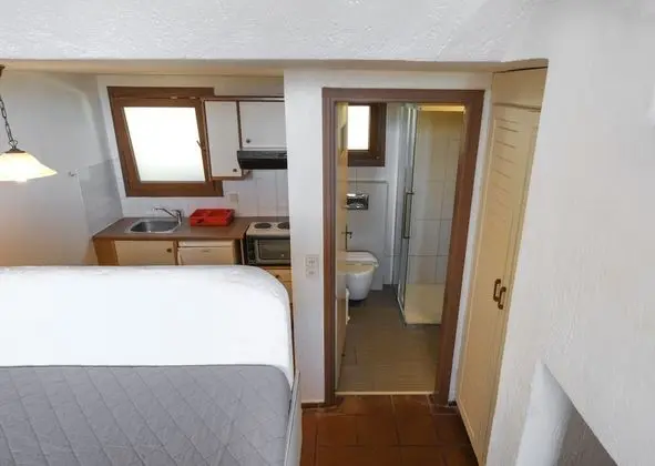 One- Bedroom Maisonette