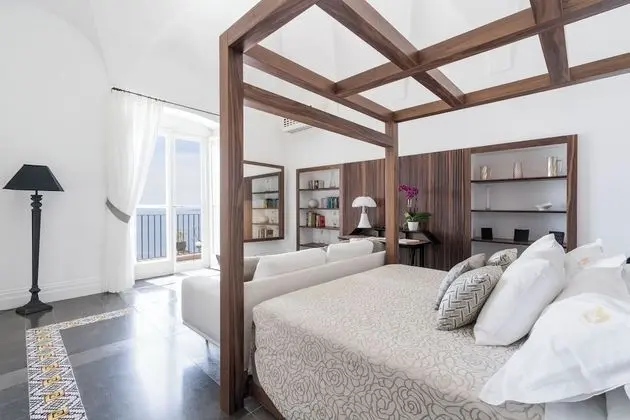 Deluxe Tek Büyük Yataklı Oda, Balkon, Deniz Manzaralı