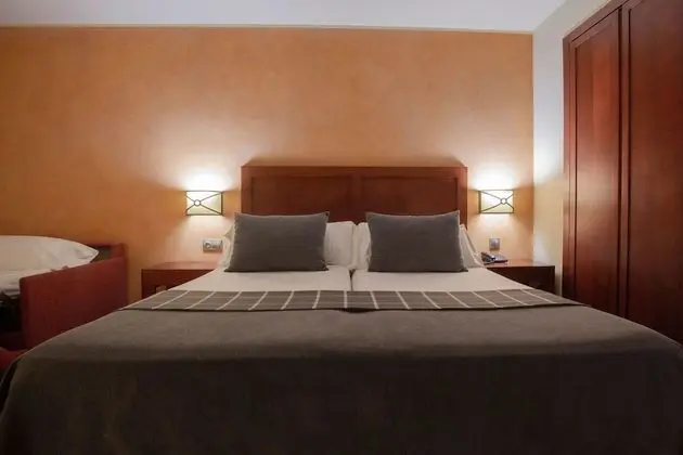 Üç Kişilik Oda (2 Adults + 1 Child)