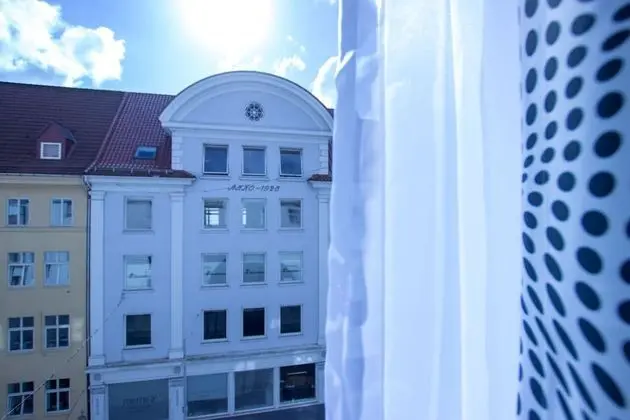 Standard Medium Atrium