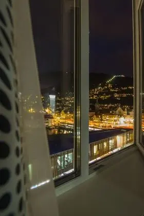 Superior Tek Büyük Yataklı Oda, 1 Çift Kişilik Yatak, Liman Manzaralı