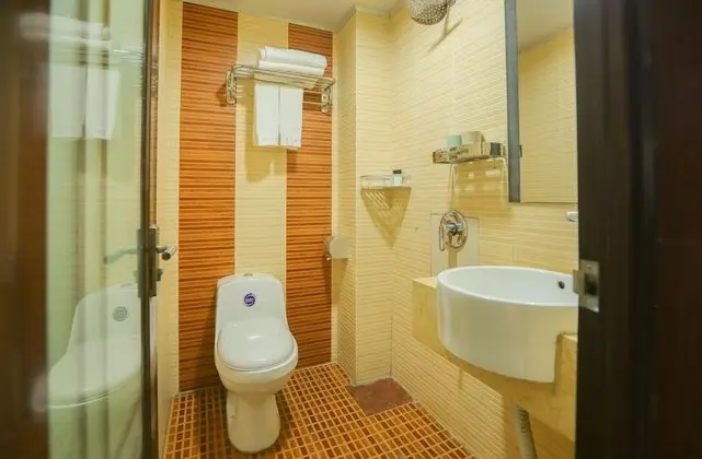 Standard Tek Büyük Yataklı Oda