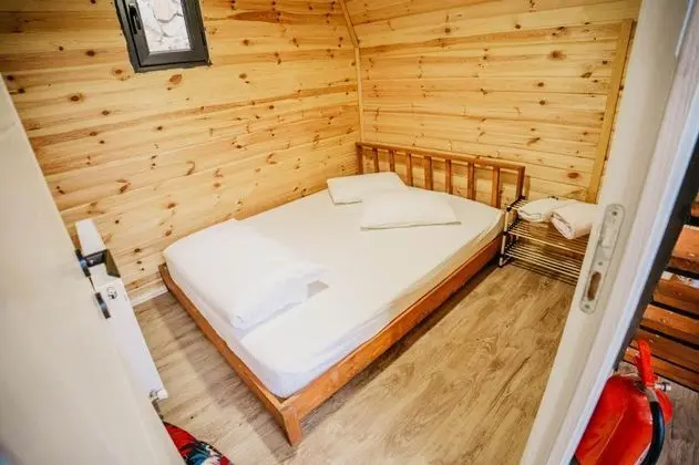Bungalow 2+1 Oda, Dağ Manzaralı, Isıtmalı Özel Havuzlu