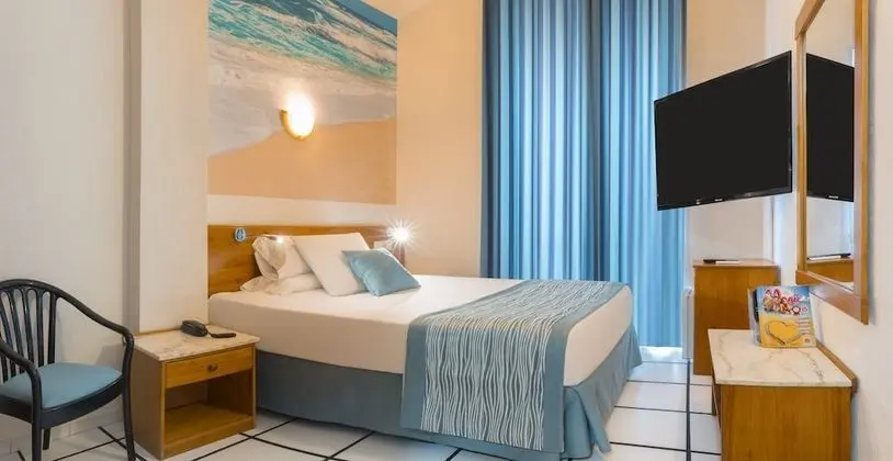 Economy Tek Büyük Yataklı Oda