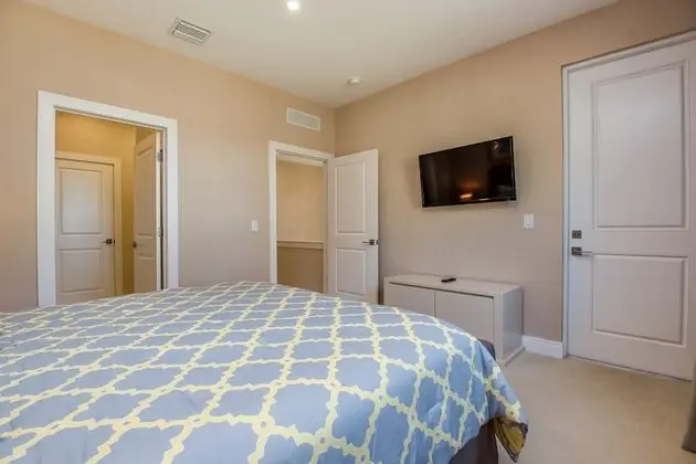 Ev (Magic Village Resort Property 2 Mins )