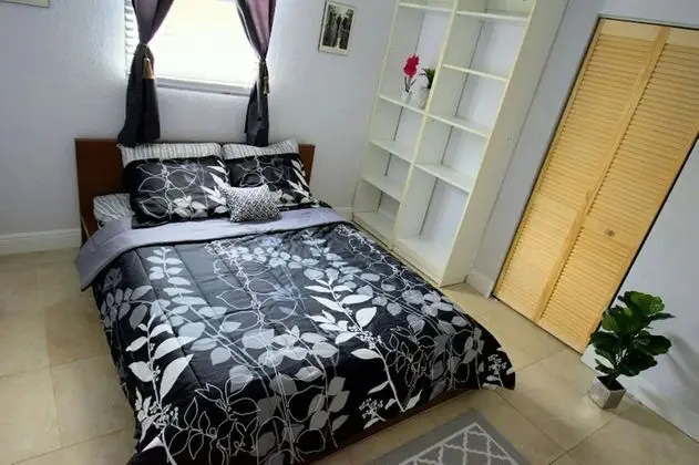 Senior Tek Büyük Yataklı Oda, 1 Yatak Odası (FLD22A)