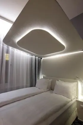 Comfort Tek Büyük Yataklı Oda (Atrium)