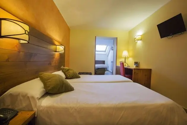 Üç Kişilik Oda (2 adults + 1 child)