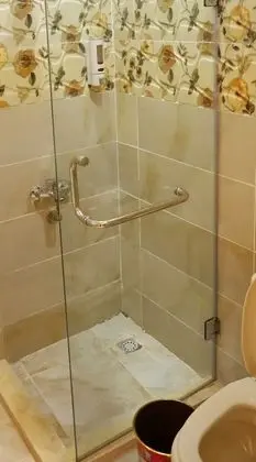 Economy Tek Büyük veya İki Ayrı Yataklı Oda