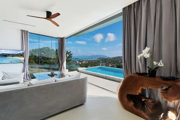 Honeymoon Private Swimming pool Sea view Suite