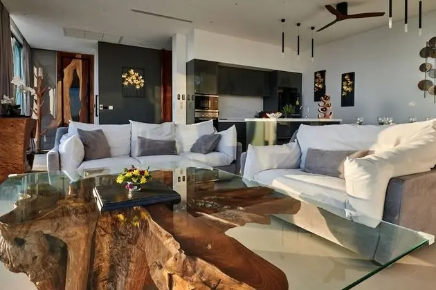 Honeymoon Private Swimming pool Sea view Suite