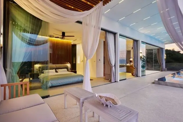 Honeymoon Private Swimming pool Sea view Suite