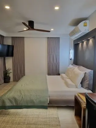 Sunrise Private Spa Suite