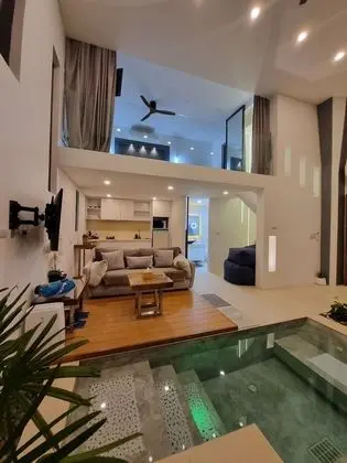 Sunrise Private Spa Suite