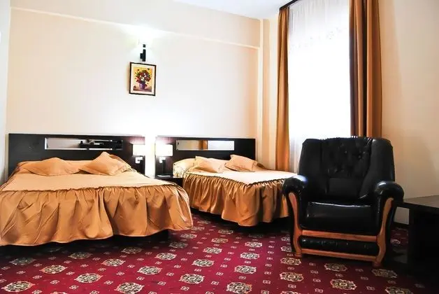 Comfort Tek Büyük veya İki Ayrı Yataklı Oda