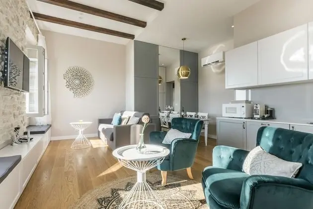 Superior Apart Daire, 1 En Büyük (King) Boy Yatak ve Çekyat, Sigara İçilmez