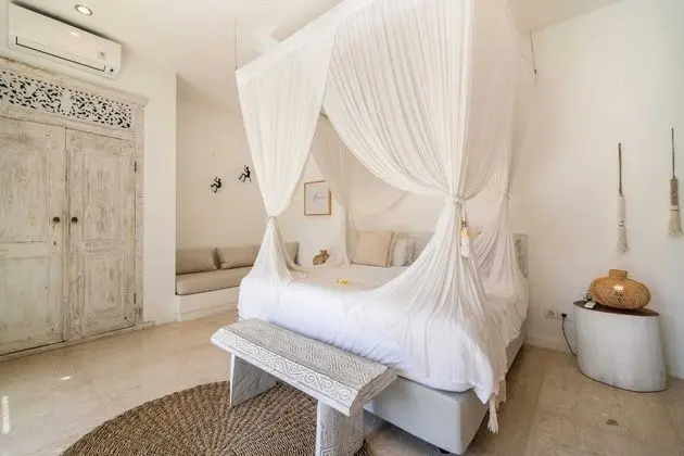 Villa, 4 Yatak Odası, Sigara İçilebilir, Kişiye Özel Havuzlu