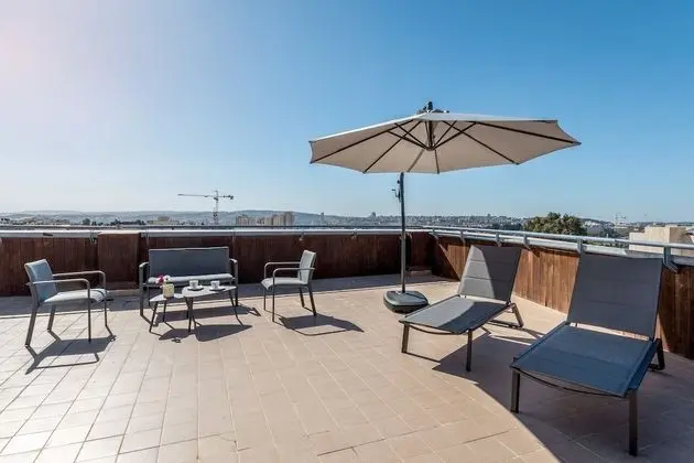 Royal Çatı Katı Süiti (Penthouse), Birden Çok Yatak, Sigara İçilmez