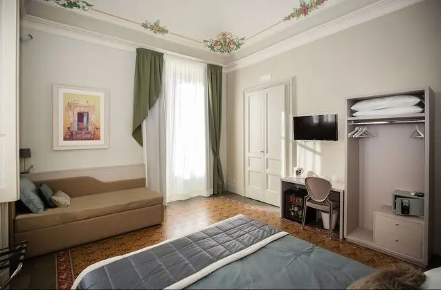 Deluxe Tek Büyük veya İki Ayrı Yataklı Oda, 1 Büyük (Queen) Boy Yatak ve Çekyat, Balkon