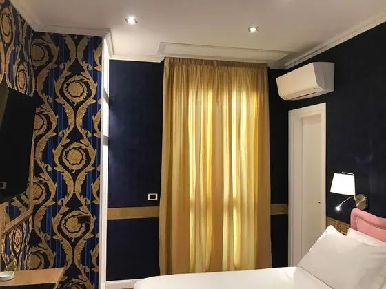 Exclusive Tek Büyük Yataklı Oda, Kısmi Deniz Manzaralı
