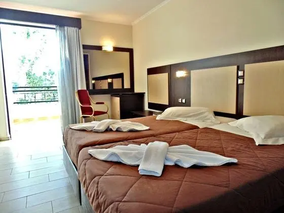 1 Çift Kişilik Veya 2 Tek Kişilik Yatak Sea View