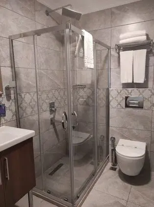 Deluxe Üç Kişilik Oda