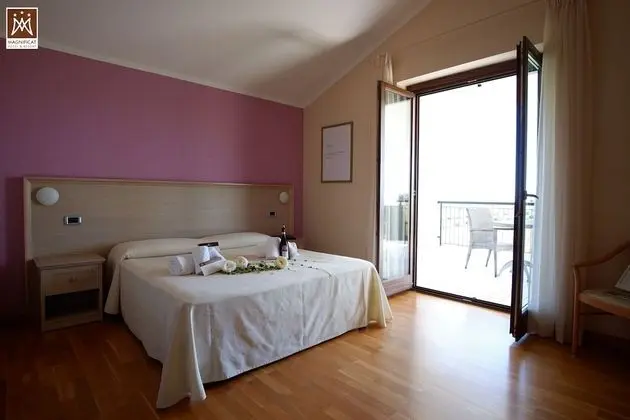 Superior Tek Büyük Yataklı Oda, Balkon