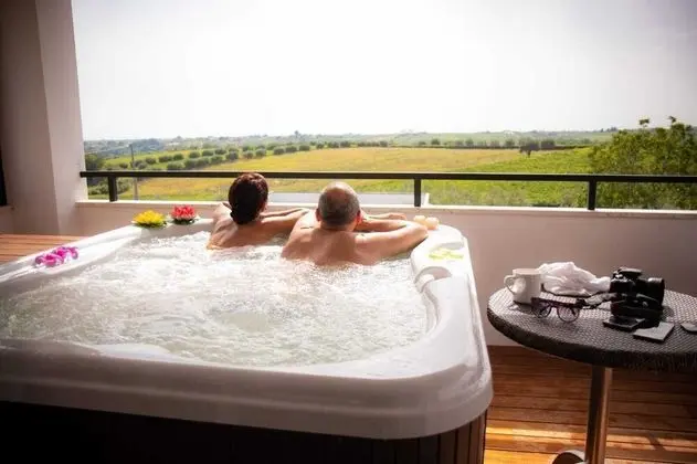 Superior Tek Büyük Yataklı Oda, Balkon