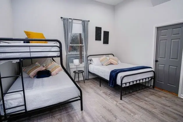 Ev (4 Bedrooms)