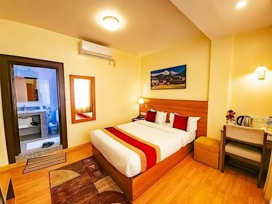 Deluxe Tek Büyük Yataklı Oda, 1 Büyük (Queen) Boy Yatak