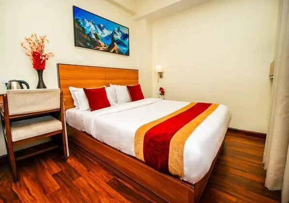 Deluxe Tek Büyük Yataklı Oda, 1 Büyük (Queen) Boy Yatak