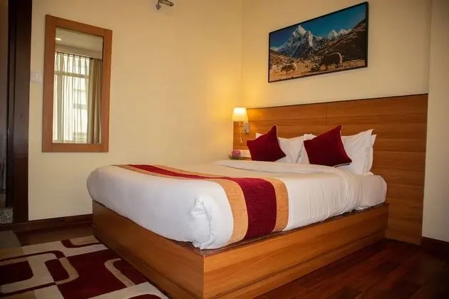 Deluxe Tek Büyük Yataklı Oda, 1 Büyük (Queen) Boy Yatak