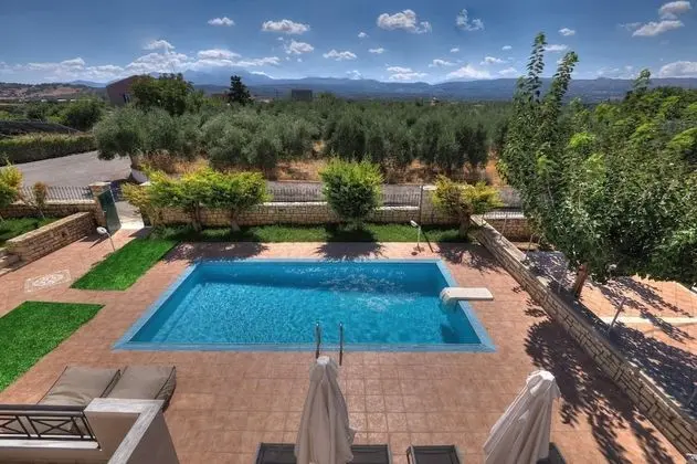 Villa, Sigara İçilebilir