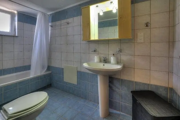 Villa, Sigara İçilebilir