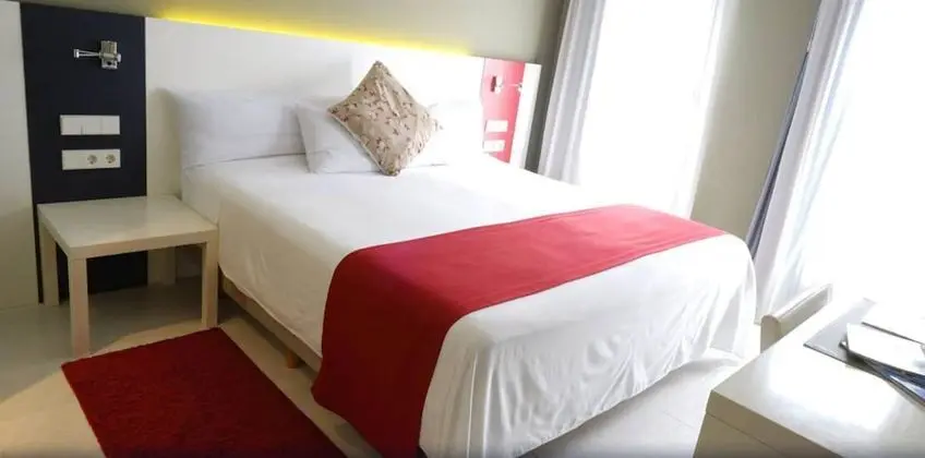 Standard Tek Büyük Yataklı Oda