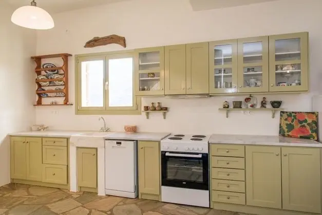 Ev