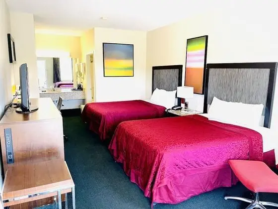 Standard Room, 2 Queen Beds Non-Smoking