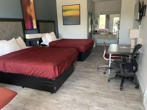 Standard Room, 2 Queen Beds Smoking