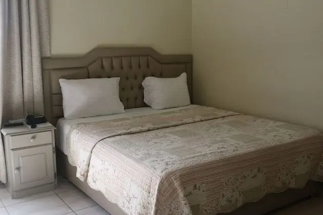Deluxe Tek Büyük Yataklı Oda, 1 Büyük (Queen) Boy Yatak