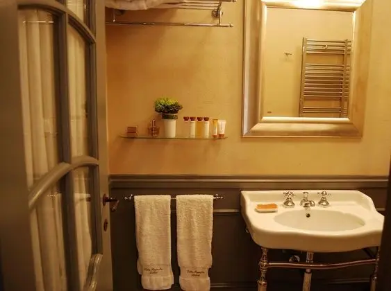 Tek Büyük Yataklı Oda