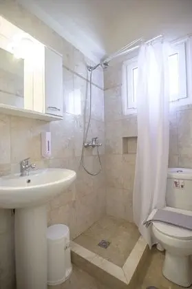 Basic Tek Büyük Yataklı Oda (No Balcony)