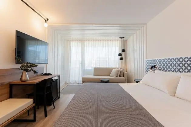 Habitación Estándar Con Terraza (Spa Access)
