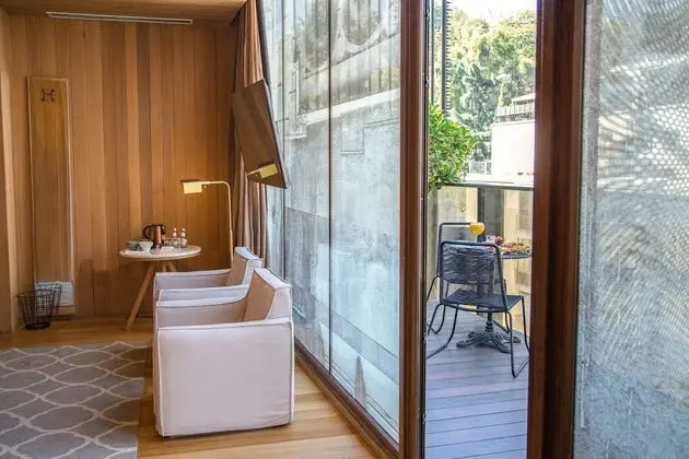 Deluxe Tek Büyük Yataklı Oda, Teras, Şehir Manzaralı