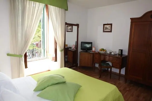 Comfort Tek Büyük Yataklı Oda, Teras, Avlu