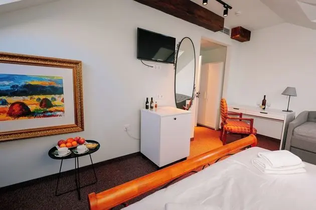 Deluxe Üç Kişilik Oda