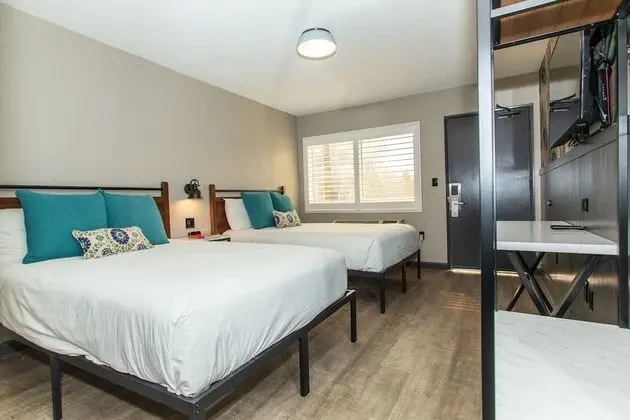 2 Double Beds, Non Smoking