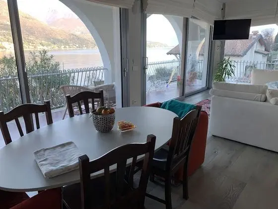 Panoramic Apart Daire, 1 Yatak Odası, Göl Manzaralı, Denize Sıfır