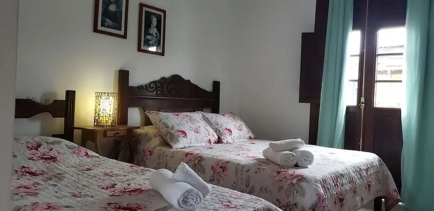 Üç Kişilik Oda